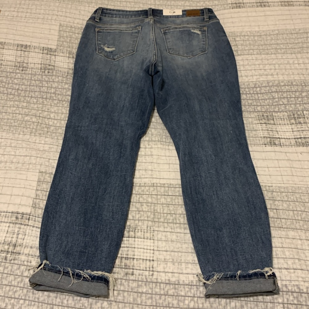 Judy blue lunch break size 7/28 mid rise distressed boyfriend jeans NWT - Picture 4 of 7